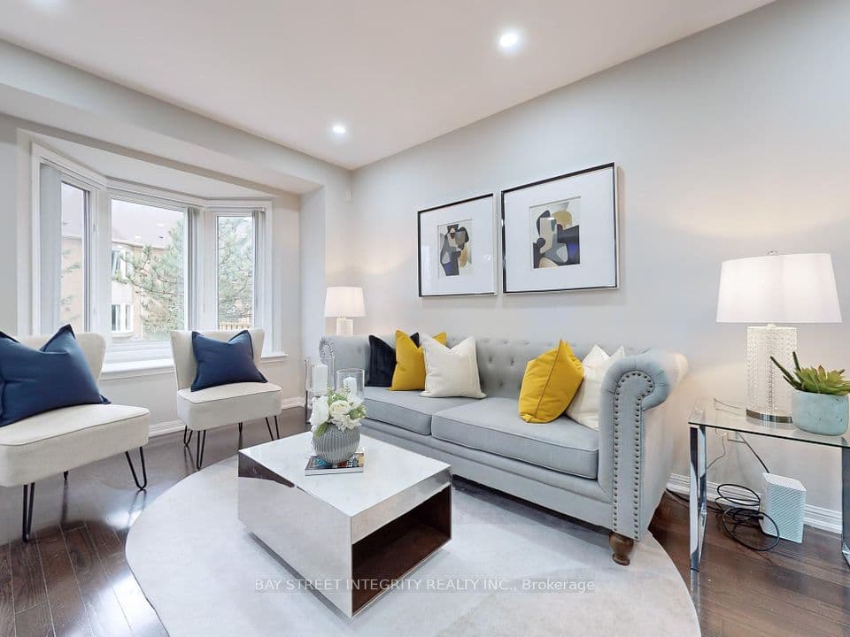 Home staging at Winn Pl — project photograph 3