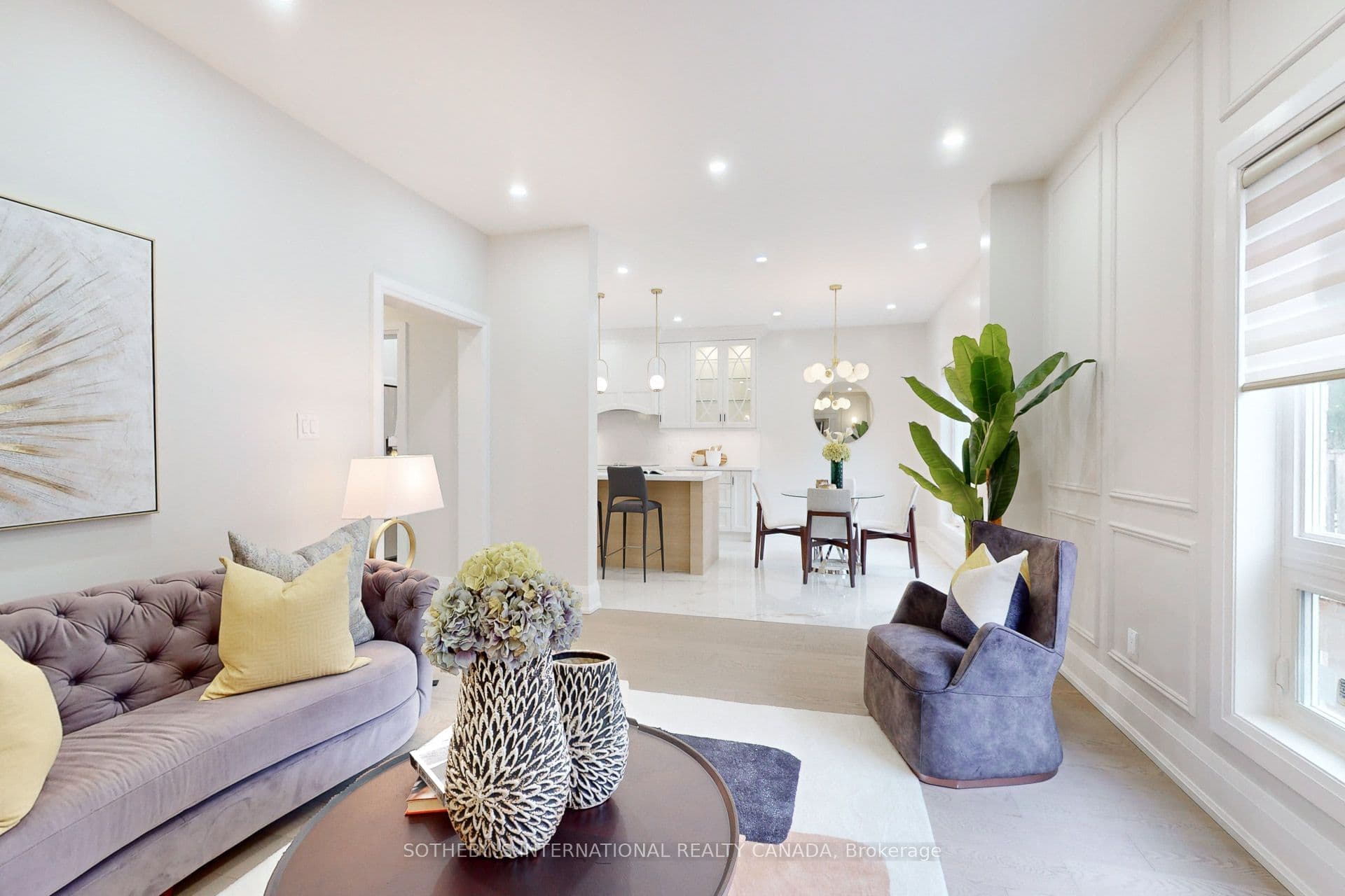 Home staging at Sandbanks Dr — project photograph 11