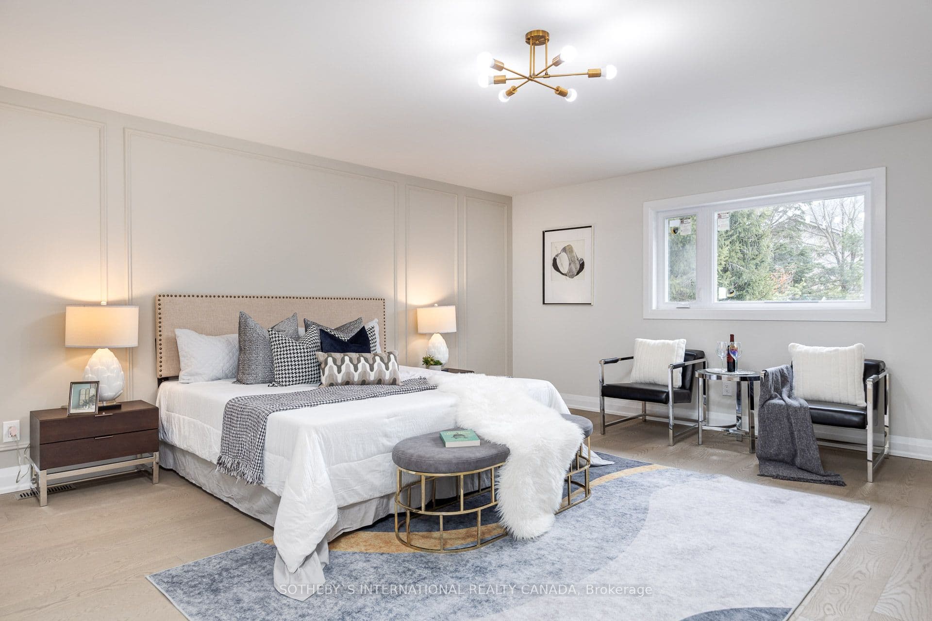 Home staging at Sandbanks Dr — project photograph 14