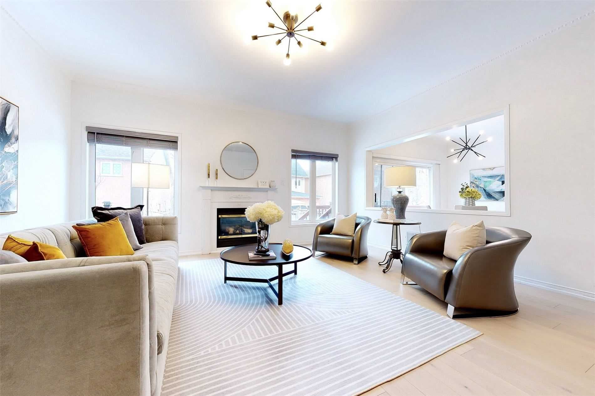 Home staging at Greenbank Dr — project photograph 6