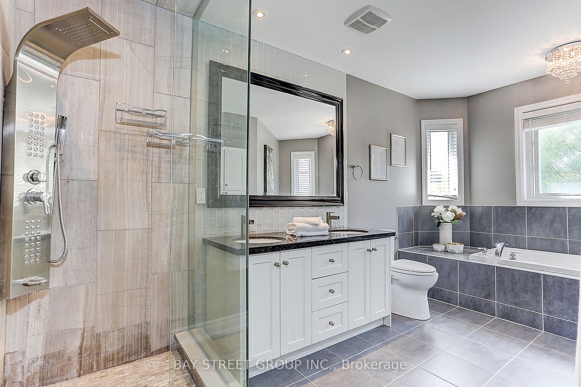 Home staging at Aztec Ct — project photograph 13