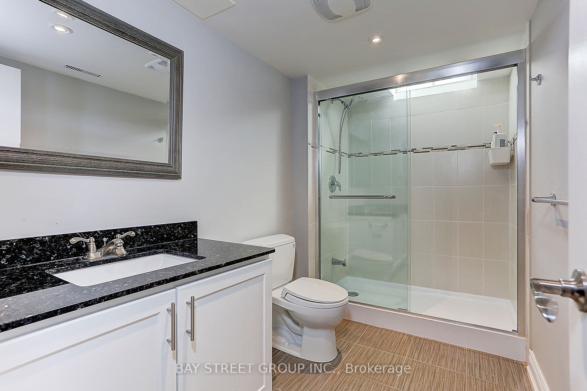 Home staging at Aztec Ct — project photograph 4
