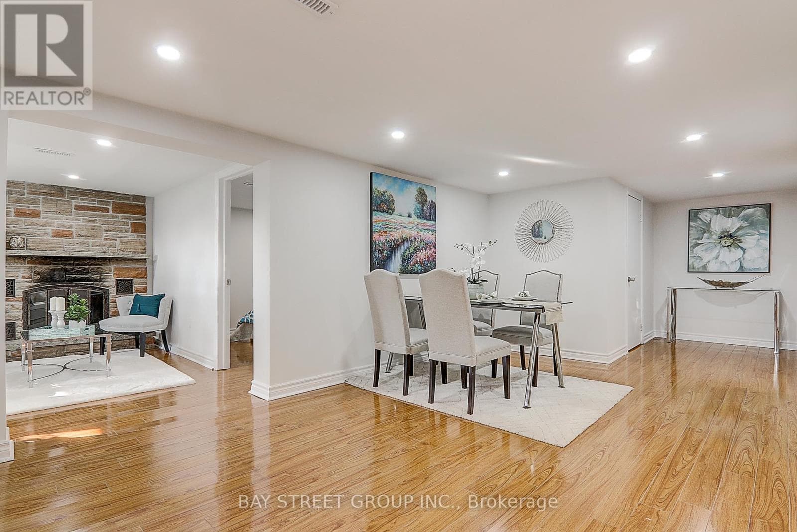 Home staging at Rockport Crescent — project photograph 11