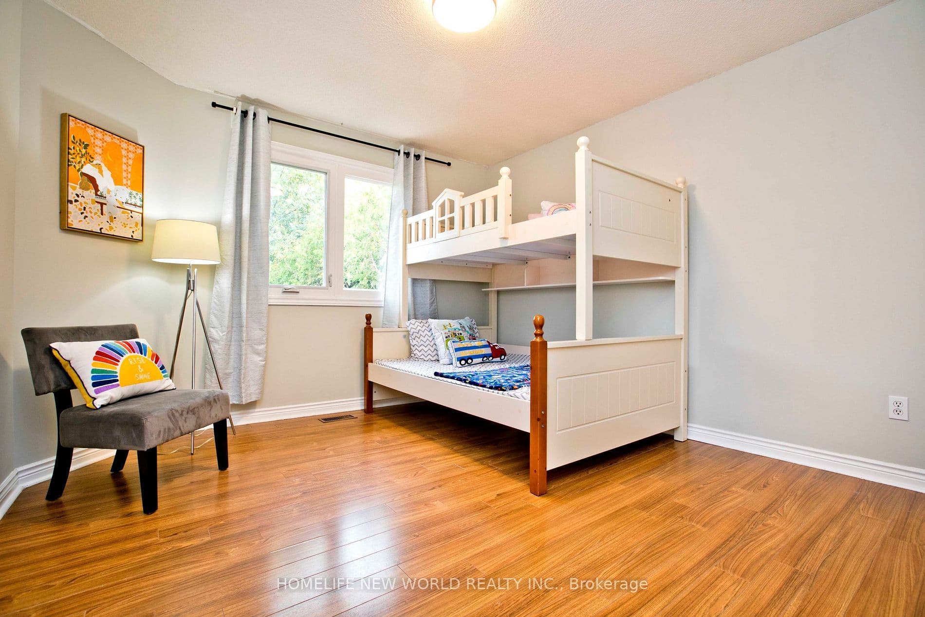 Home staging at Canterbury Ct — project photograph 15