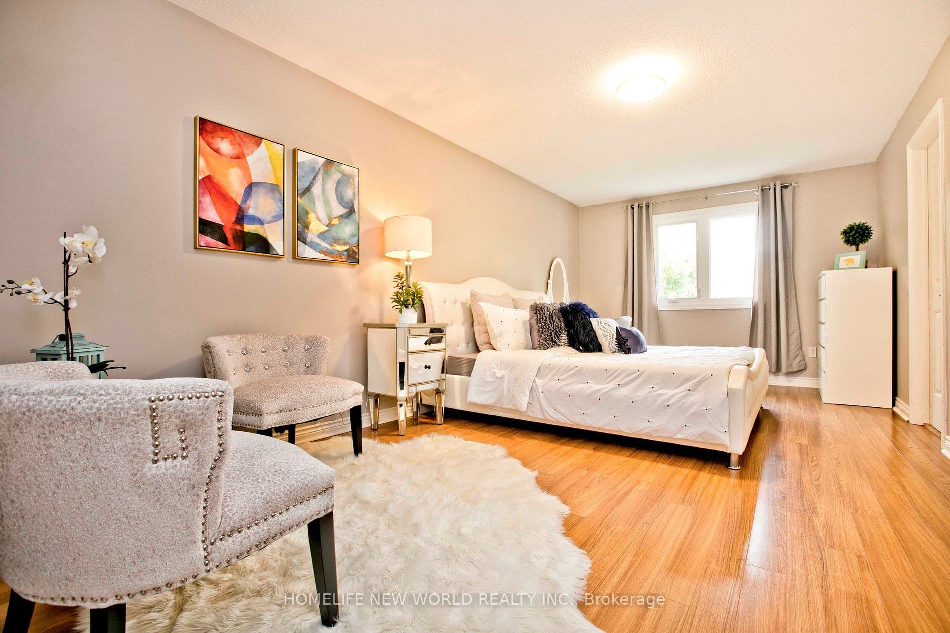 Home staging at Canterbury Ct — project photograph 3