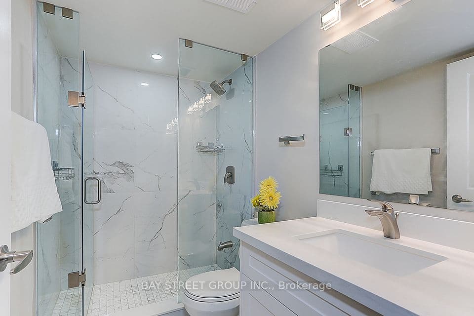 Home staging at Baif Blvd — project photograph 4