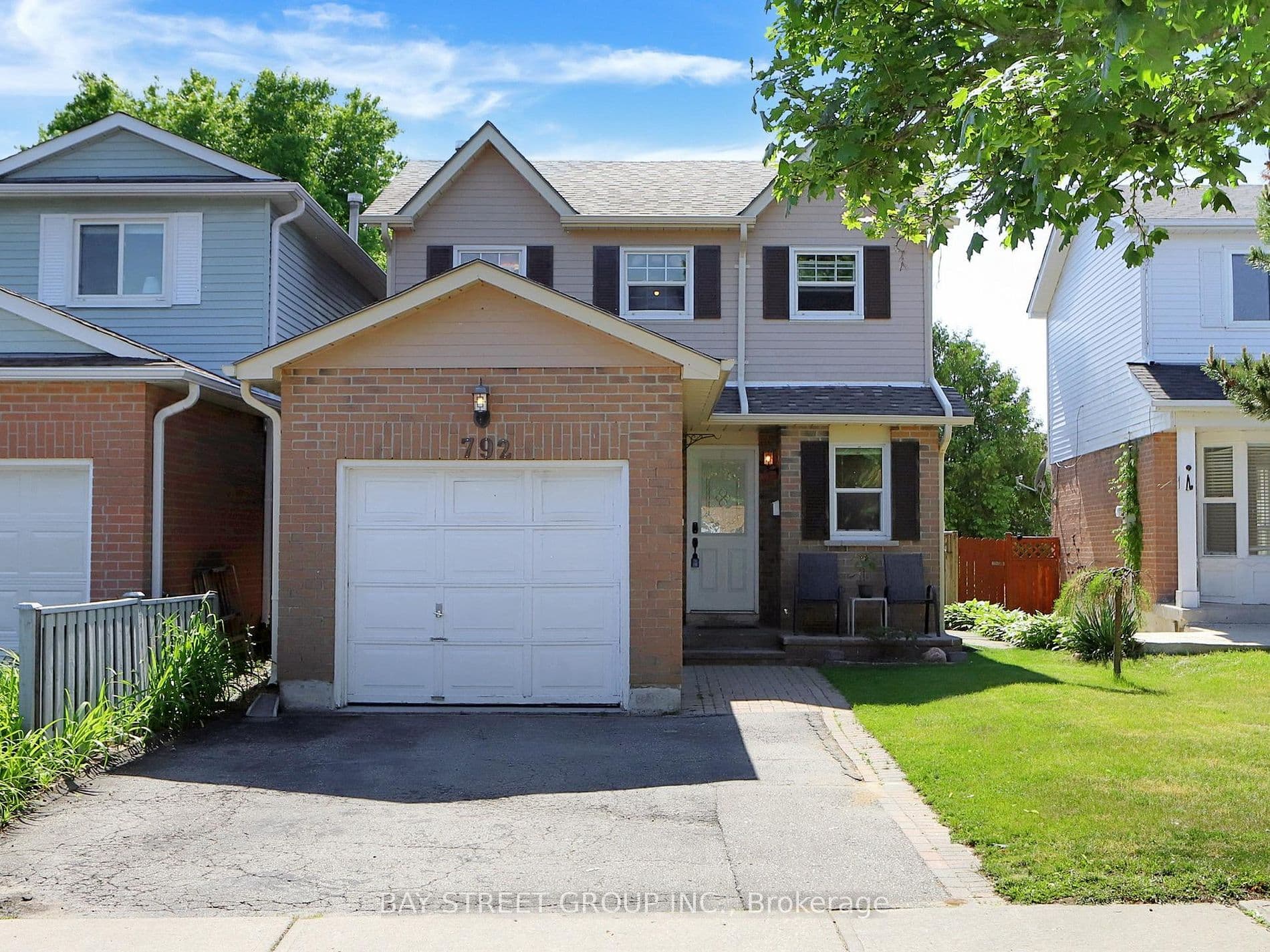 Home staging at Bennett Crescent — project photograph 1