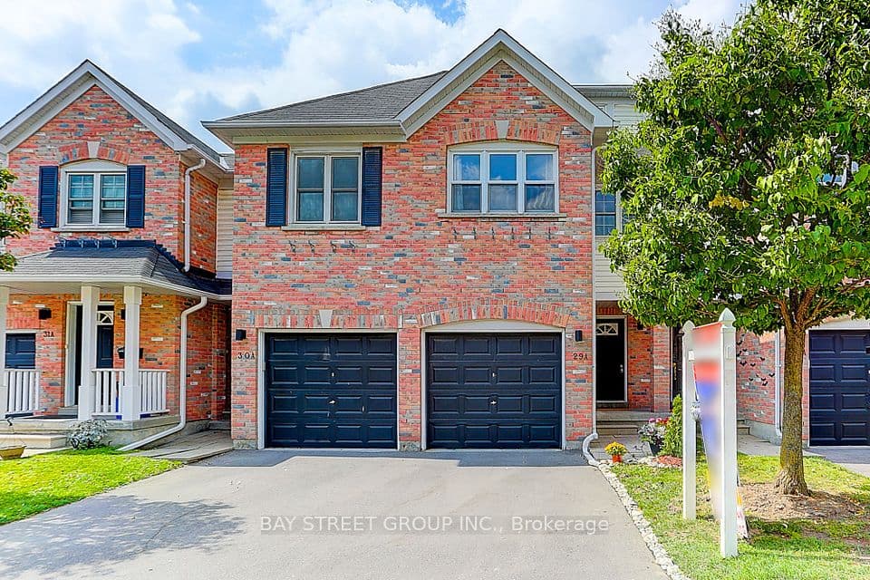 Home staging at Northern Heights Dr — project photograph 1