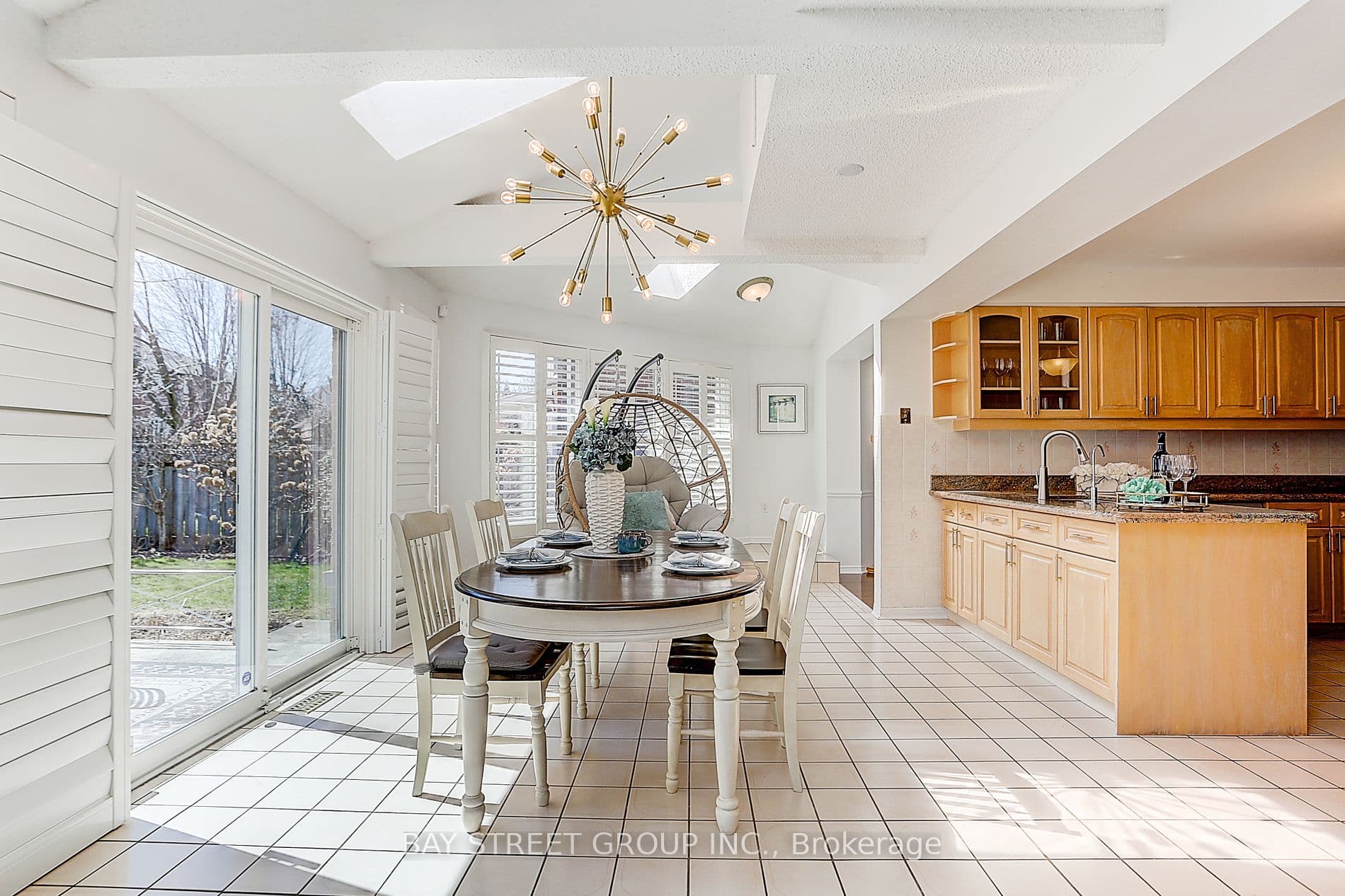 Home staging at Baycliffe Rd — project photograph 4