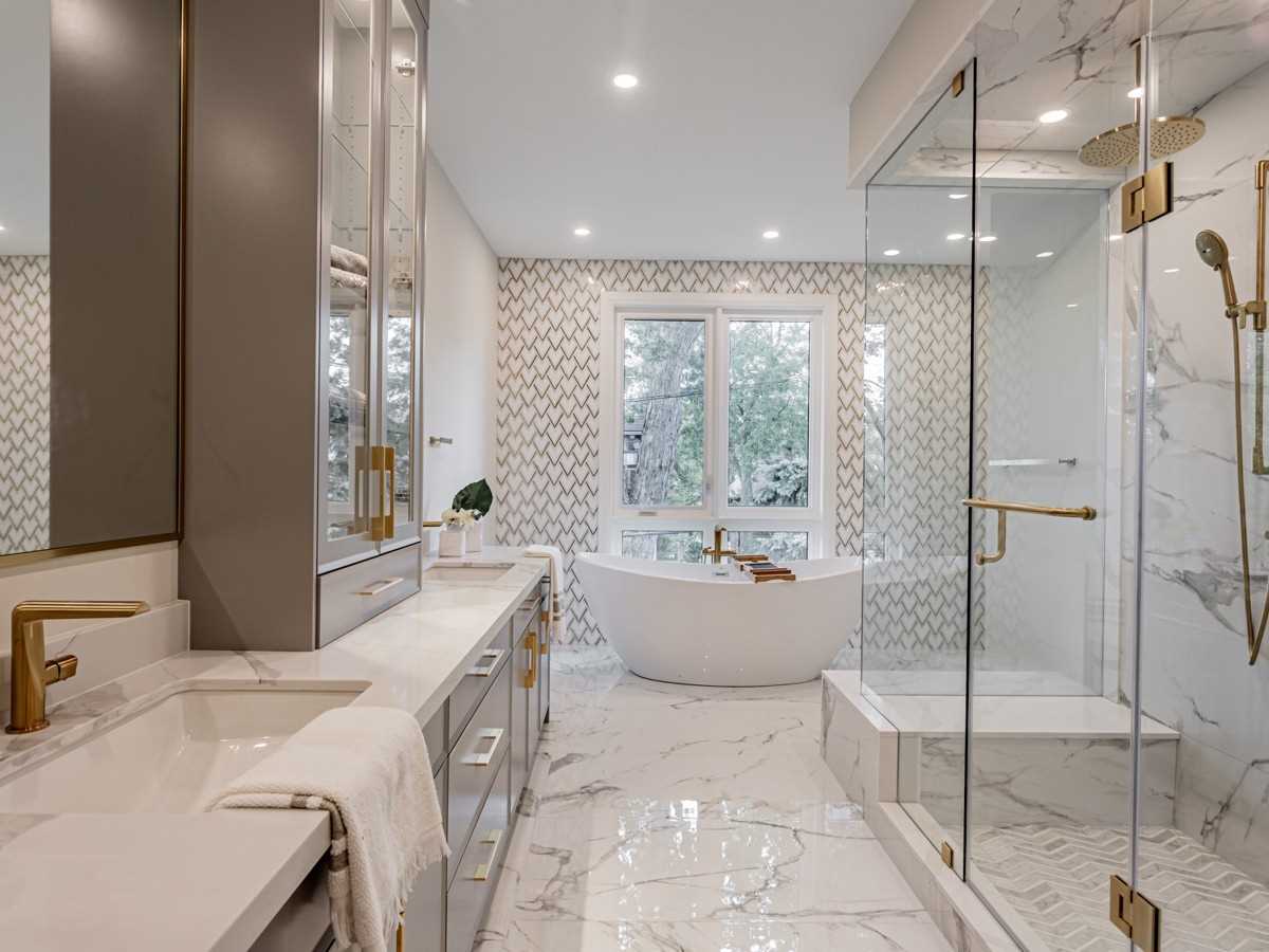 Home staging at Ardmore Rd — project photograph 12