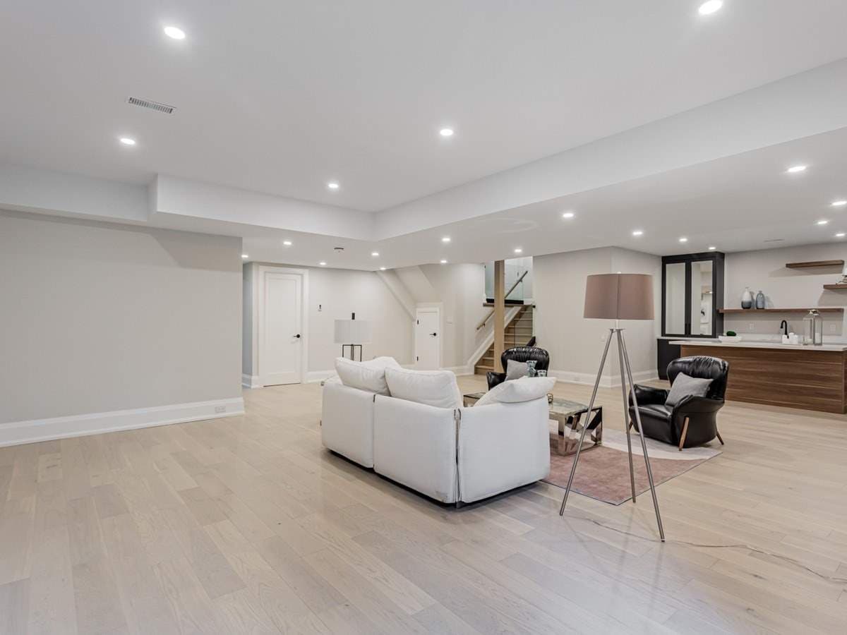 Home staging at Ardmore Rd — project photograph 17