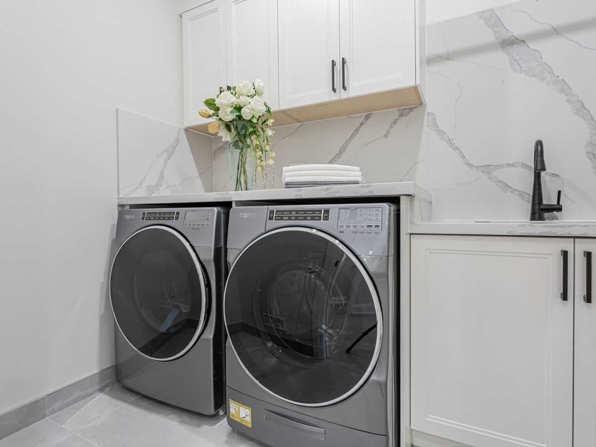 Home staging at Ardmore Rd — project photograph 22