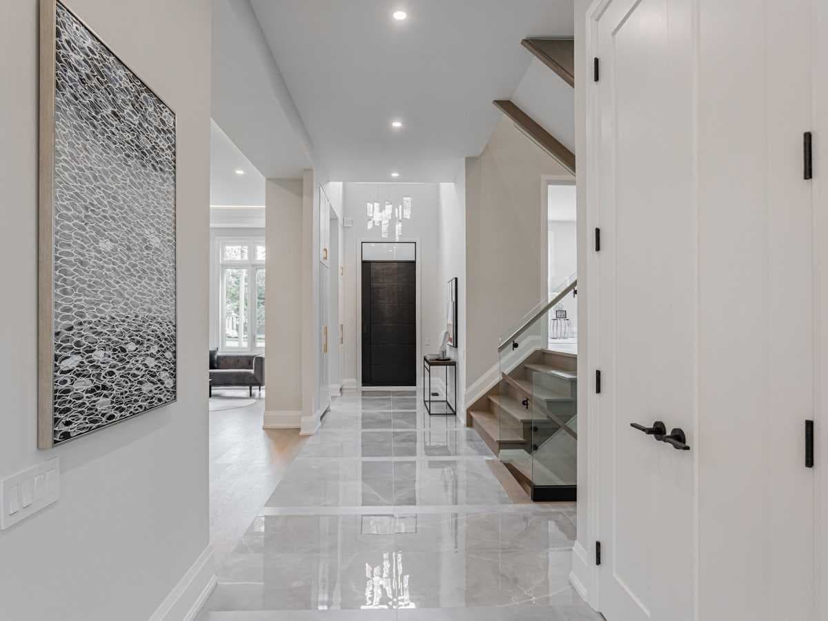 Home staging at Ardmore Rd — project photograph 23
