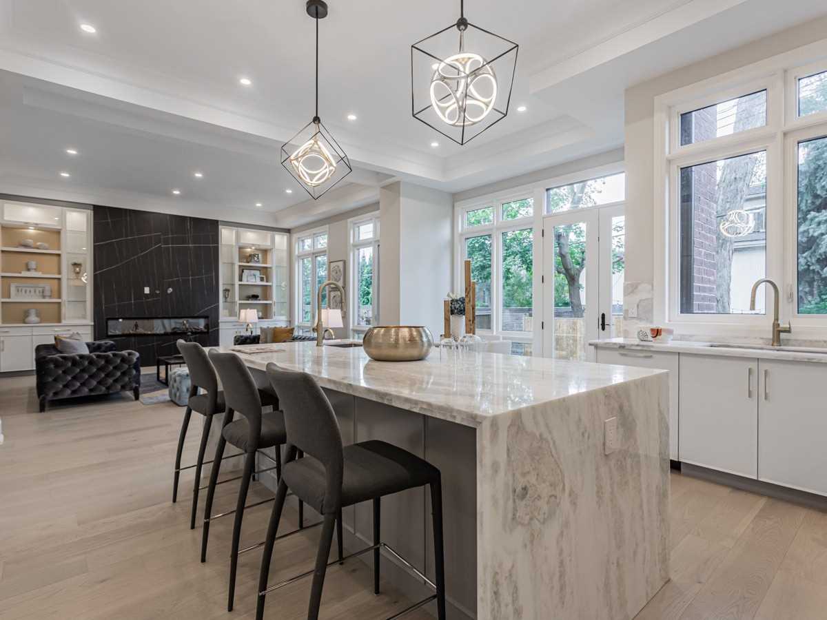 Home staging at Ardmore Rd — project photograph 4