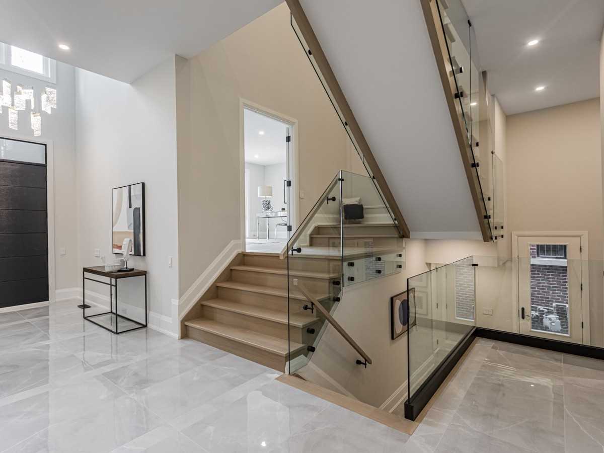 Home staging at Ardmore Rd — project photograph 7