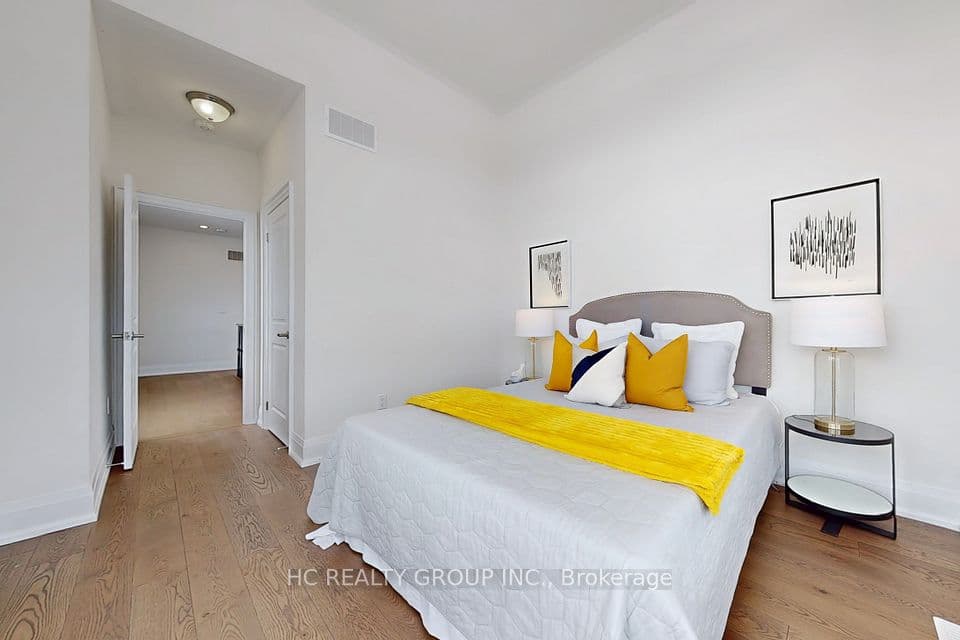 Home staging at Boiton St — project photograph 13