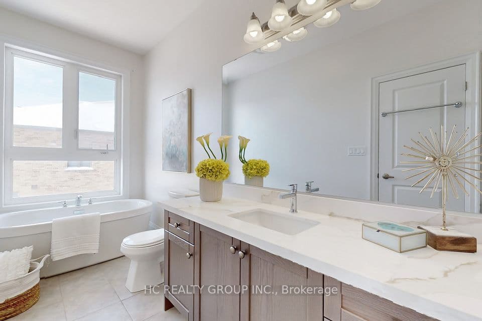 Home staging at Boiton St — project photograph 8