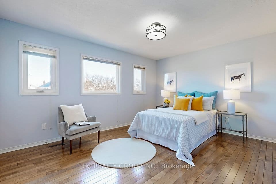 Home staging at Vanrose St — project photograph 4