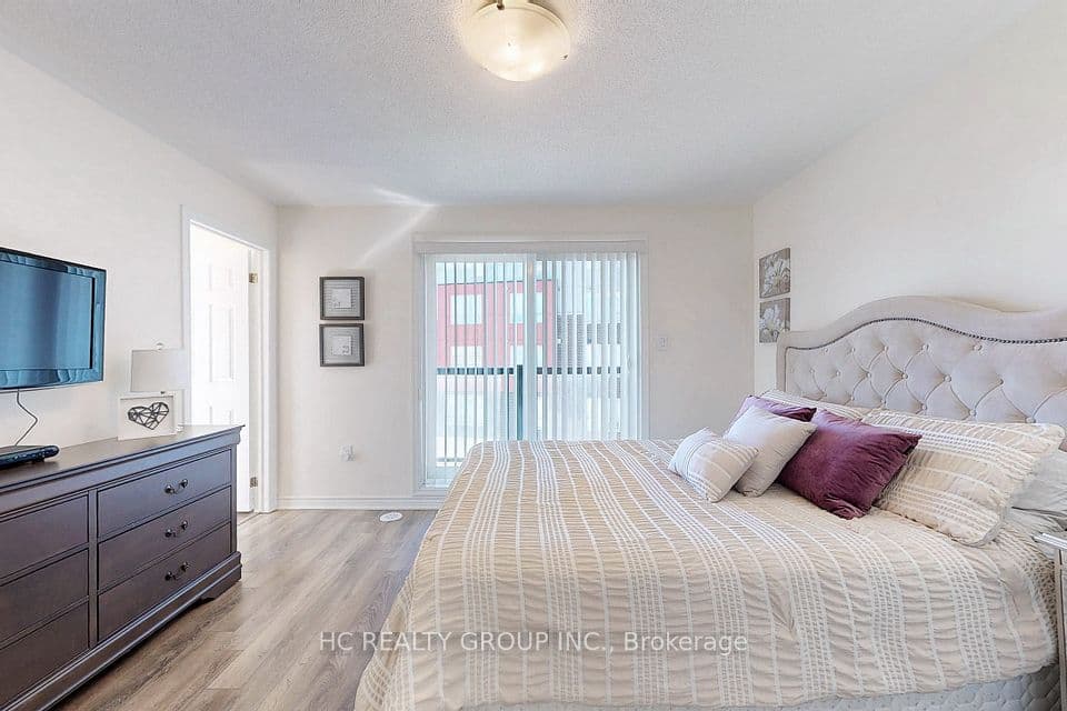 Home staging at Arthur Bonner Ave — project photograph 7