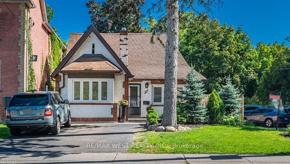 Home staging at Church St — project photograph 1