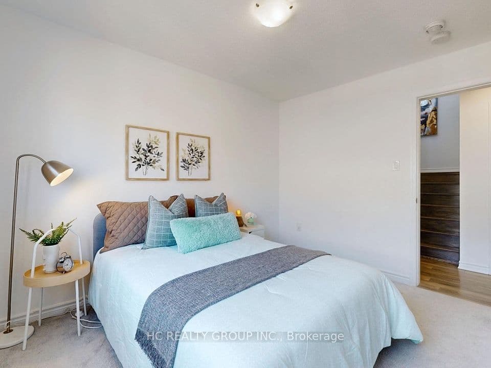 Home staging at Arthur Bonner Ave — project photograph 4