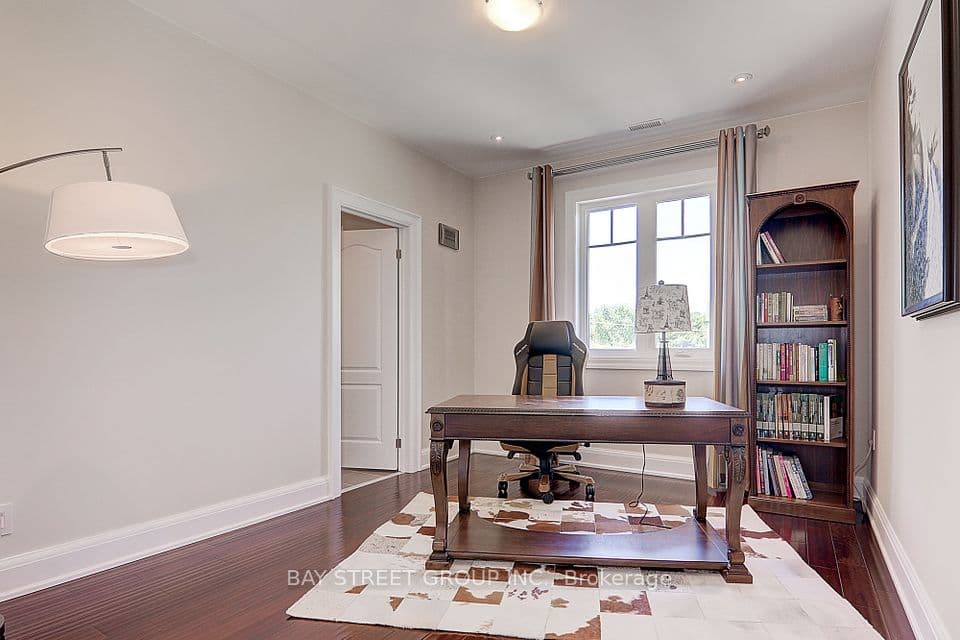 Home staging at Pine Ridge Ave — project photograph 3