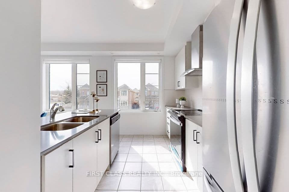 Home staging at Carole Bell Wy — project photograph 16