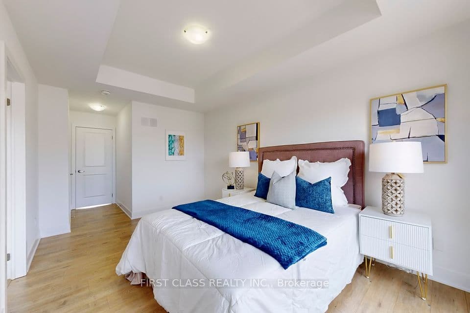 Home staging at Carole Bell Wy — project photograph 3