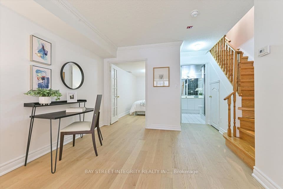 Home staging at Grandview Way — project photograph 5