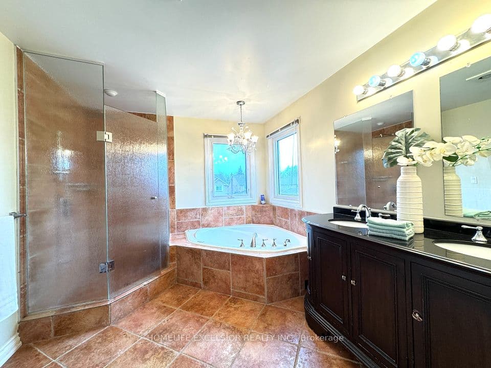 Home staging at Atwood Ct — project photograph 5