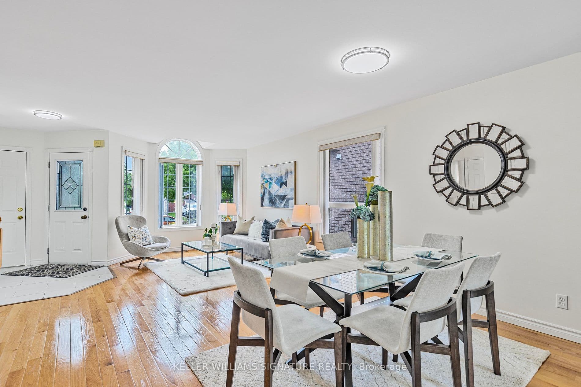 Home staging at Logan Ct — project photograph 4