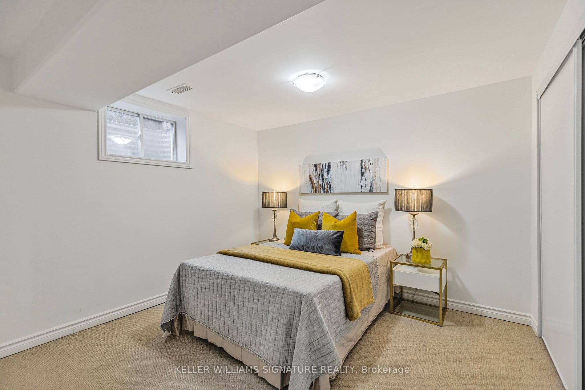 Home staging at Logan Ct — project photograph 7