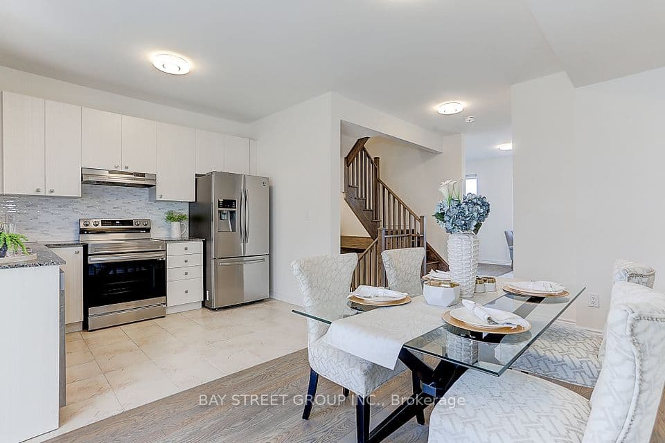 Home staging at Chicago Ln — project photograph 16