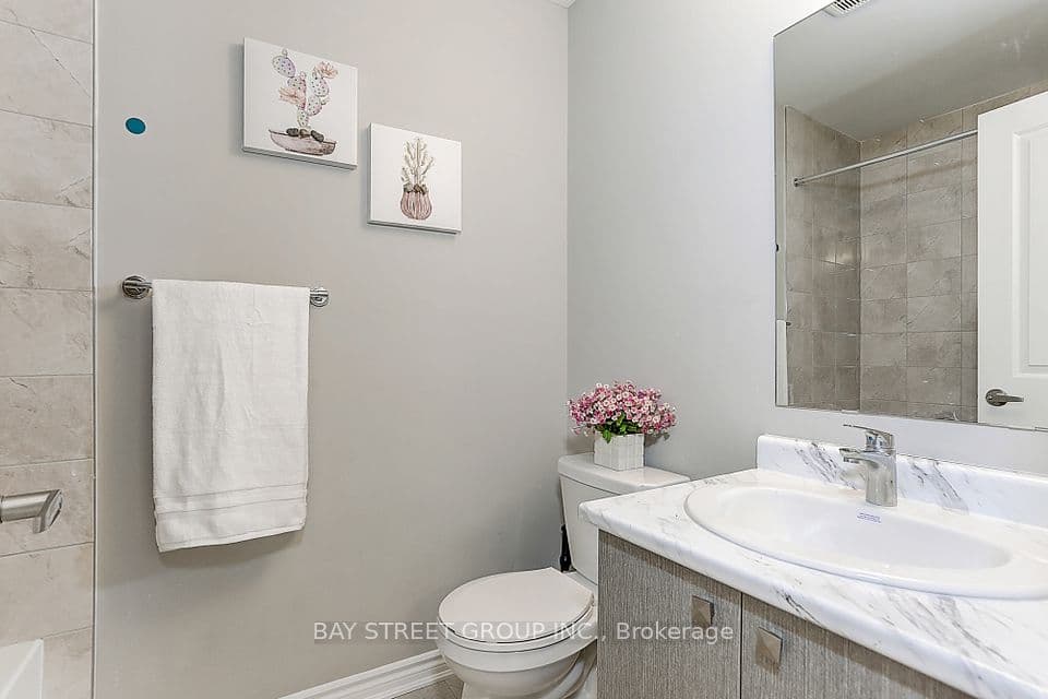 Home staging at Chicago Ln — project photograph 18