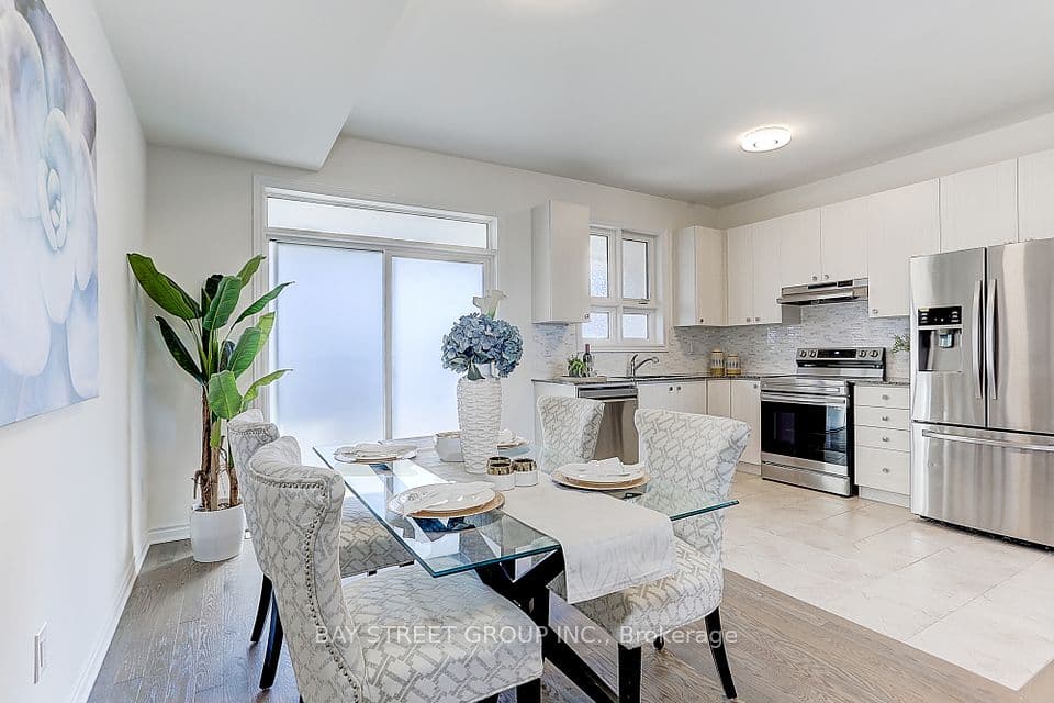Home staging at Chicago Ln — project photograph 22