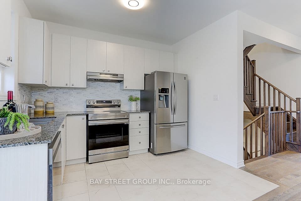 Home staging at Chicago Ln — project photograph 5