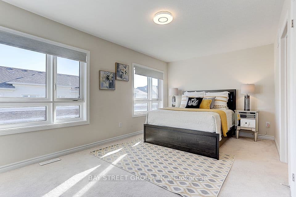 Home staging at Chicago Ln — project photograph 8