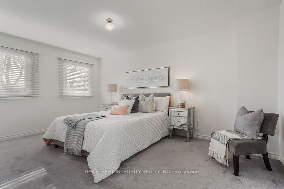 Home staging at Plumbrook Crescent — project photograph 8