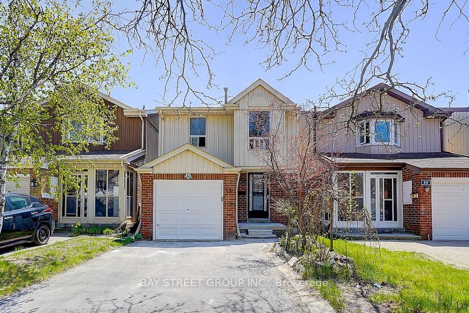 Home staging at Belinda Square — project photograph 1
