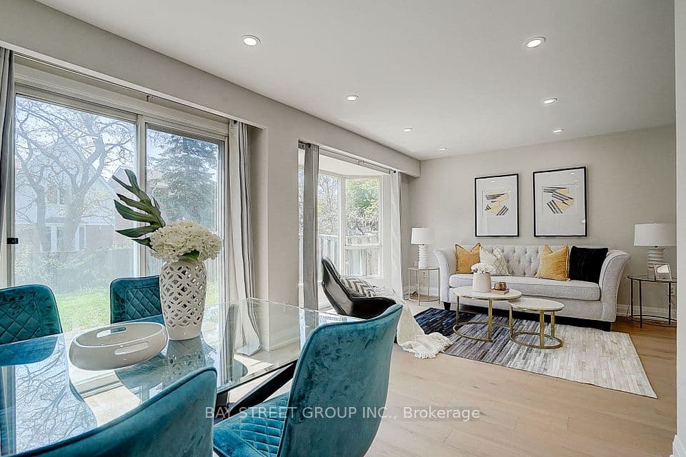 Home staging at Belinda Square — project photograph 19