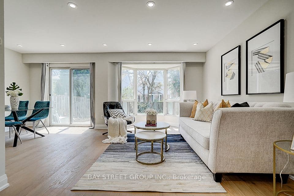 Home staging at Belinda Square — project photograph 5