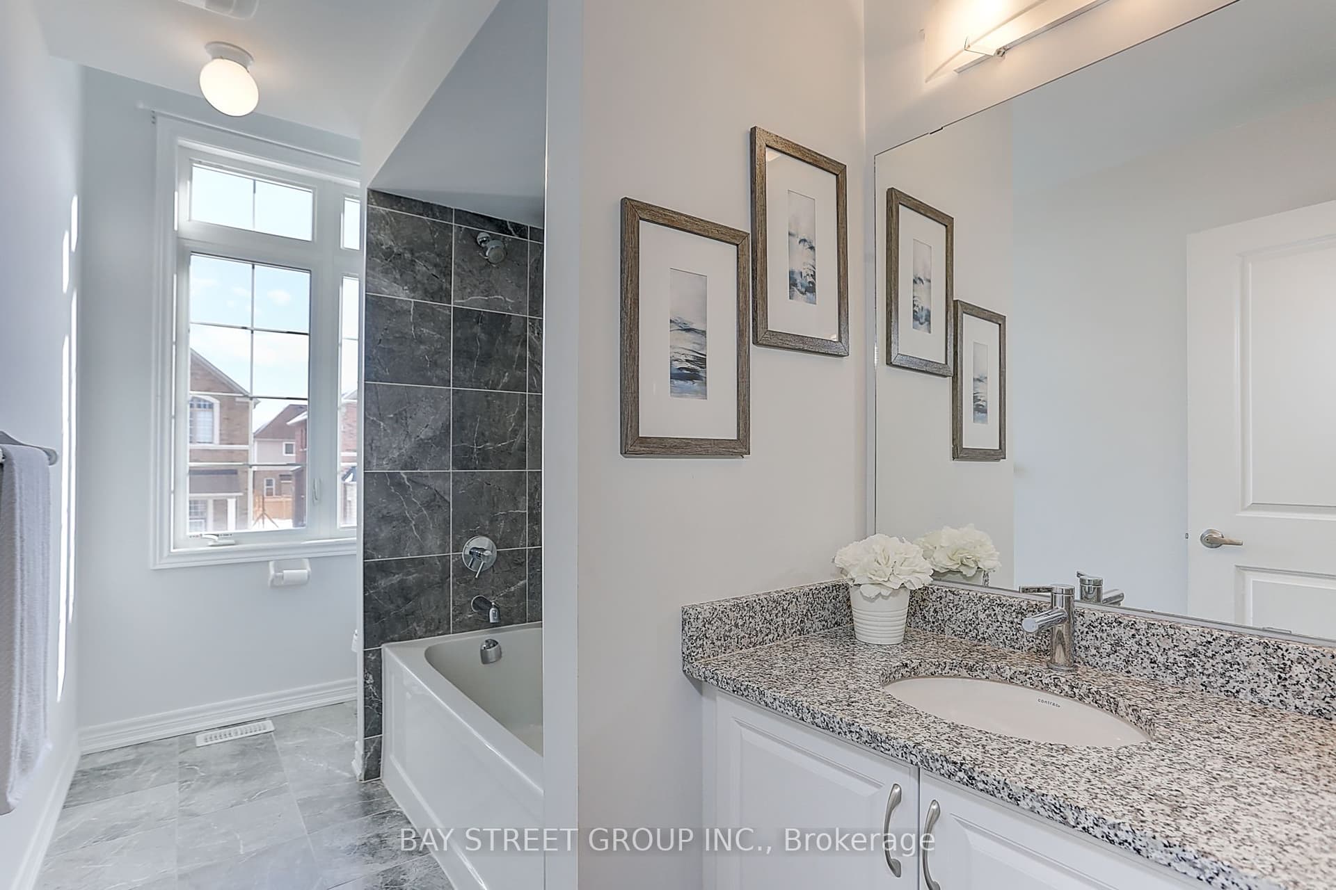 Home staging at Faimira Ave — project photograph 6